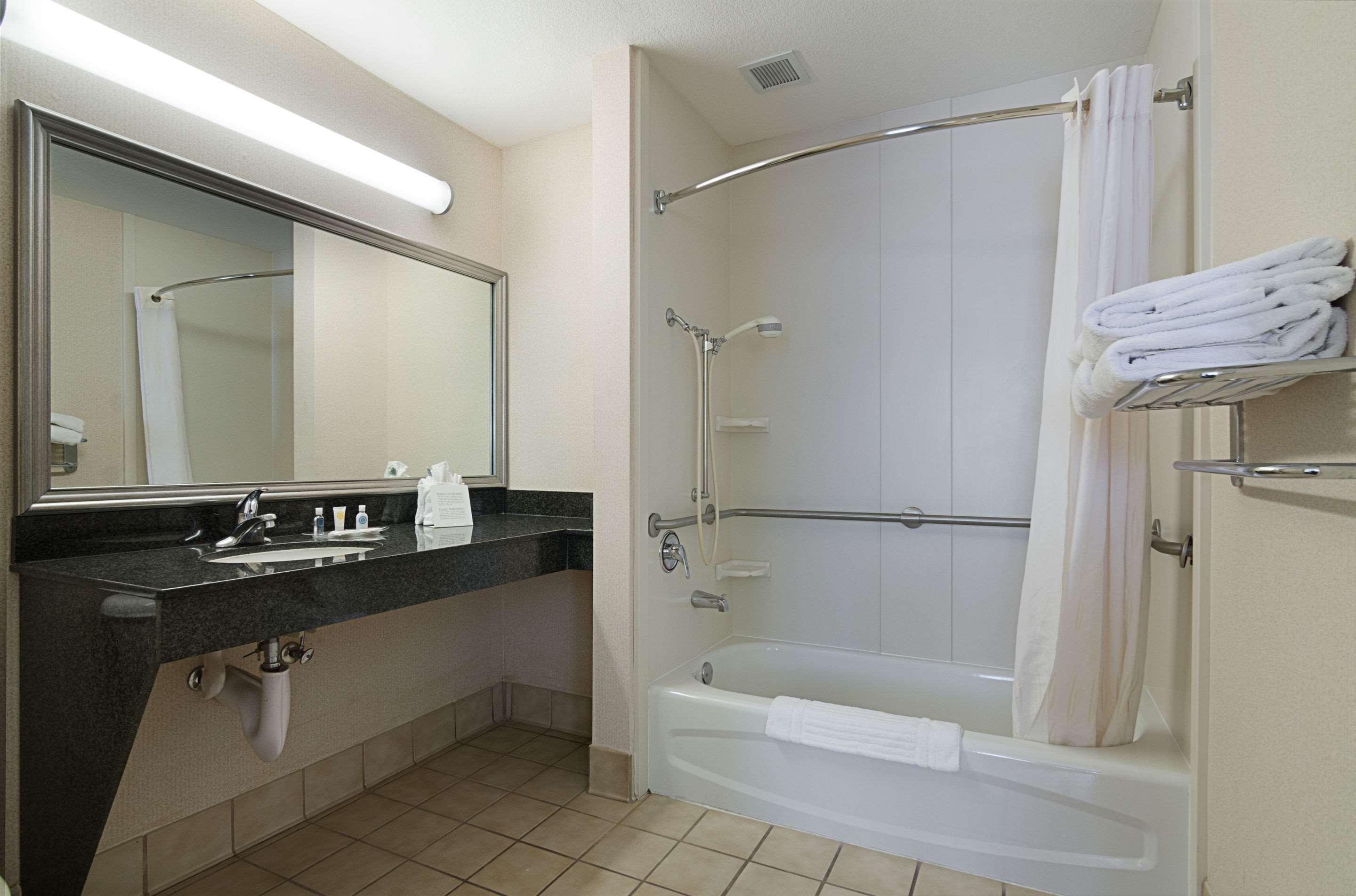 Quality Suites Springdale West I-49 Εξωτερικό φωτογραφία