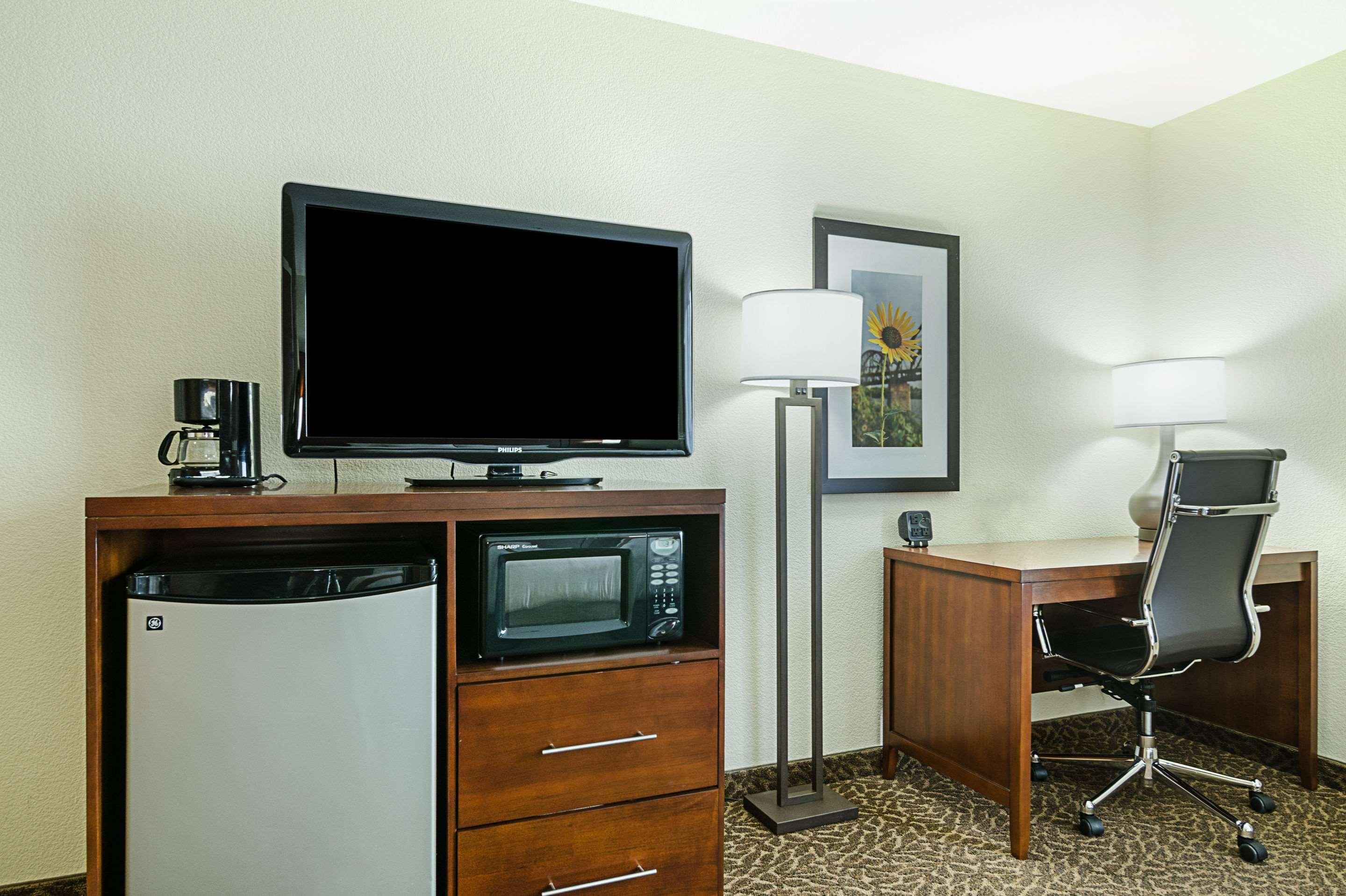 Quality Suites Springdale West I-49 Εξωτερικό φωτογραφία